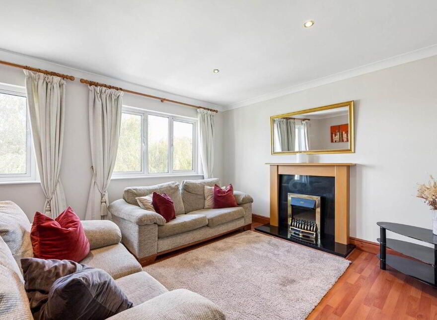 12 Cruagh Court, Stepaside, Stepaside, D18N127