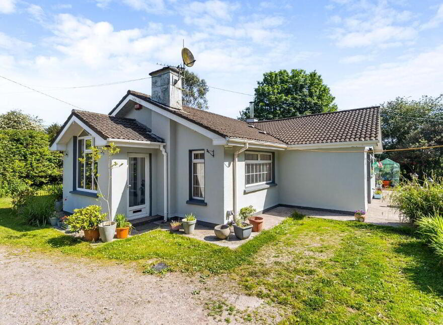 Templeusque, Glanmire, T23WY26