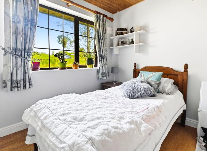 Templeusque, Glanmire, T23WY26