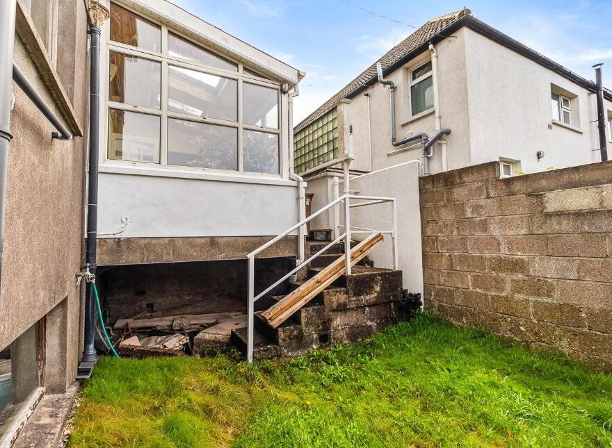 Saint Johns, Clifton Road, Montenotte, T23X9FD
