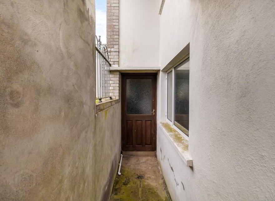 Saint Johns, Clifton Road, Montenotte, T23X9FD
