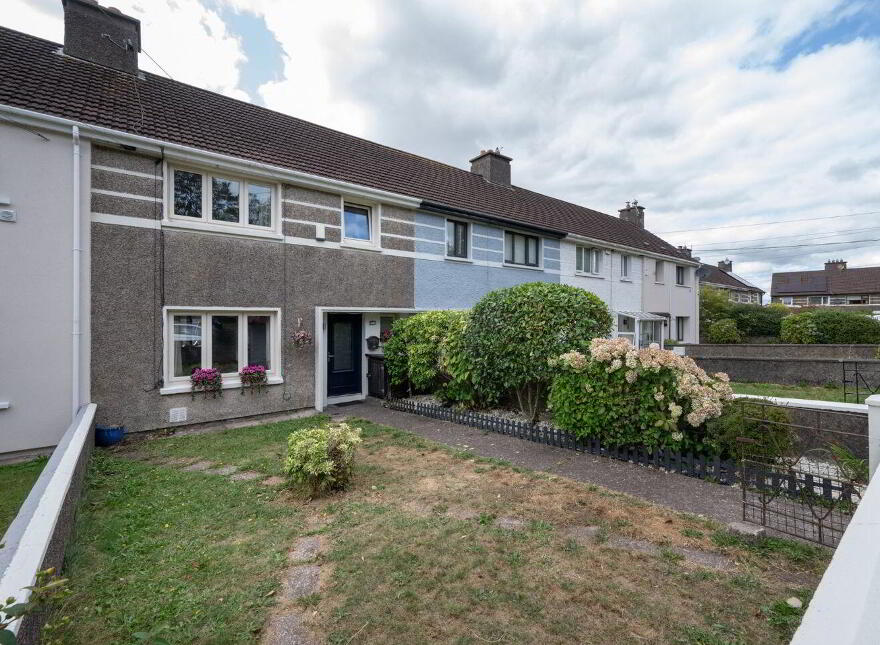 7 Saint Josephs Park, Lotabeg, Silversprings, T23E0W2