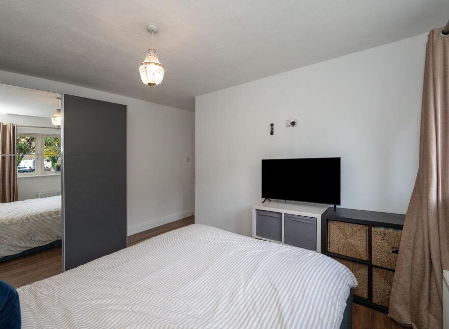 7 Saint Josephs Park, Lotabeg, Silversprings, T23E0W2