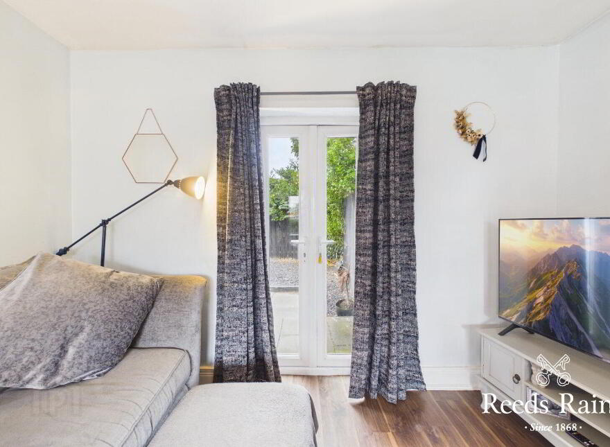 89 Carlingford Street, Belfast, BT6 8NE
