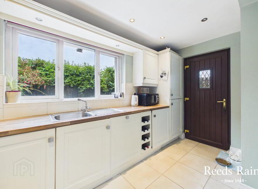 89 Carlingford Street, Belfast, BT6 8NE