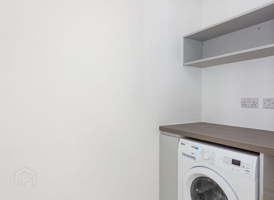 Apartment 4 Sycamore Hall, Leopardstown, Leopardstown, D18HK7W