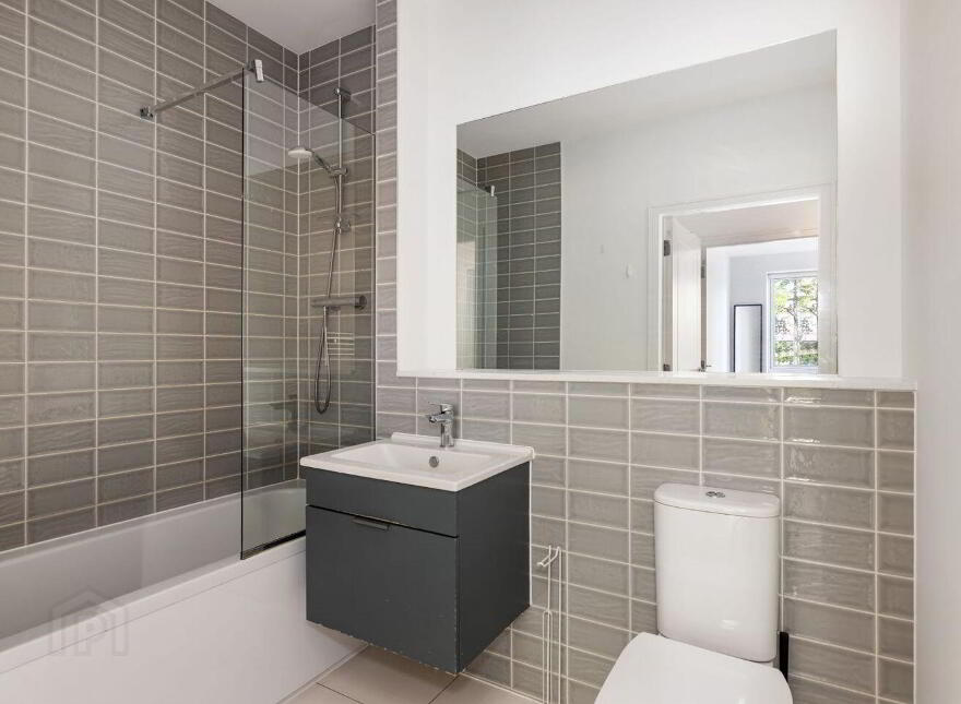 Apartment 4 Sycamore Hall, Leopardstown, Leopardstown, D18HK7W