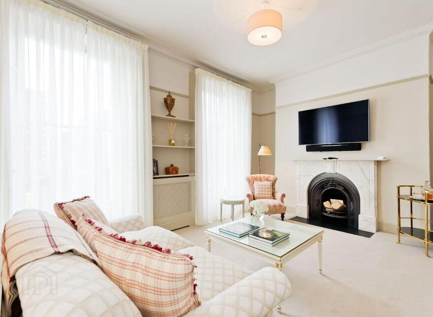 Residence, 4 The Merrion Hotel, Dublin 2, D02FK68