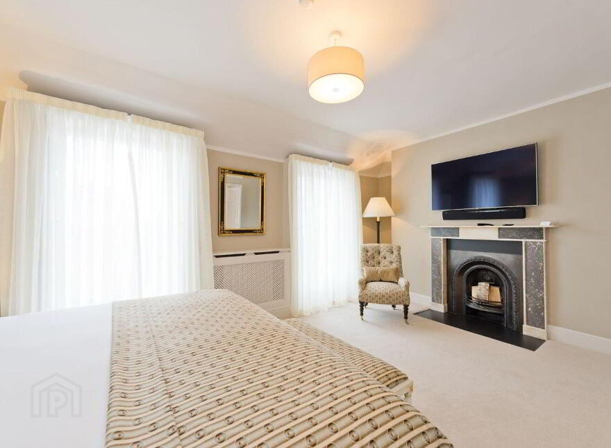 Residence, 4 The Merrion Hotel, Dublin 2, D02FK68