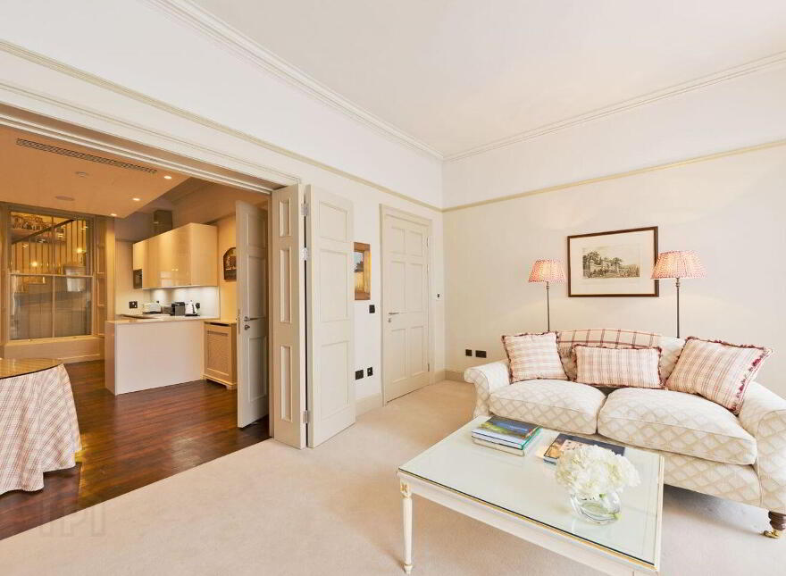 Residence, 4 The Merrion Hotel, Dublin 2, D02FK68