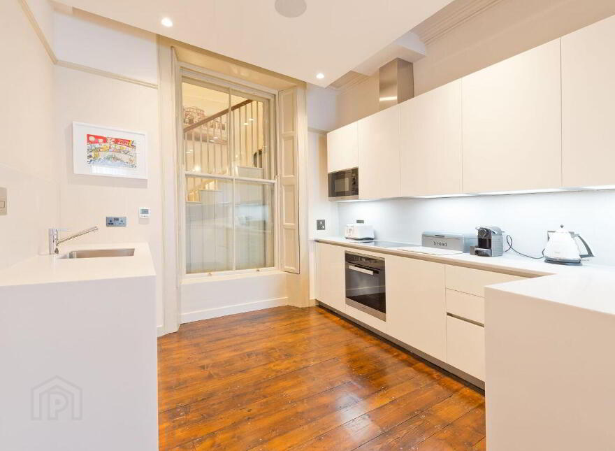 Residence, 4 The Merrion Hotel, Dublin 2, D02FK68