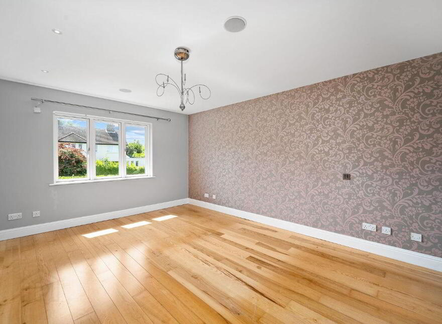 Meridien, Hainault Road, Foxrock, Foxrock, D18WY27