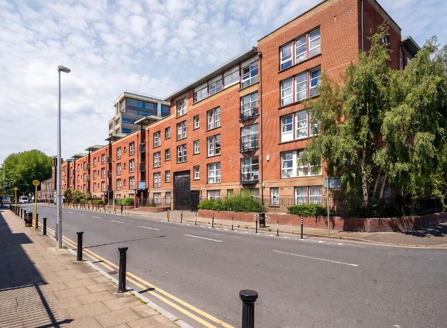 Apartment 20 The Moore Gresham House, Cathal Brugha Street, Dublin 1, D01DH67 photo