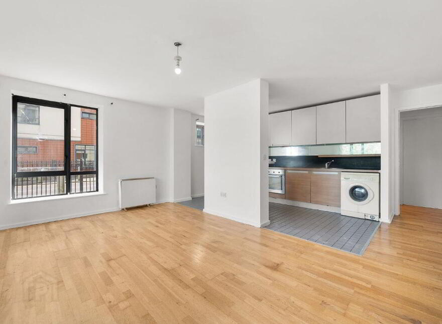 Apartment 1 Clearwater Court North, River Drive, Royal Canal ...Royal Canal Park, D15W263