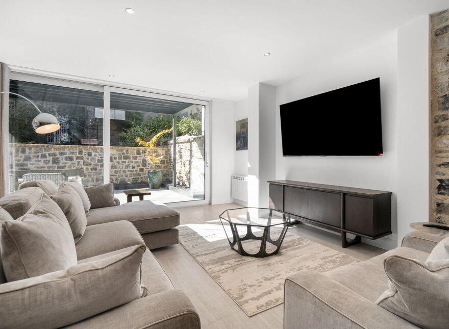 The Mews, 3 Leeson Close, Dublin 2, D02TX88