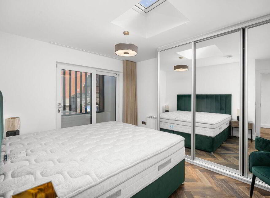 The Mews, 3 Leeson Close, Dublin 2, D02TX88