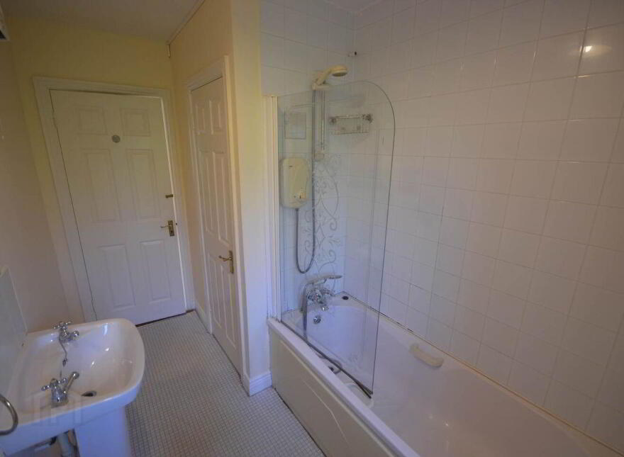 37 Rochford Park, Kill, W91C2F1