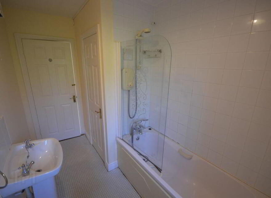 37 Rochford Park, Kill, W91C2F1