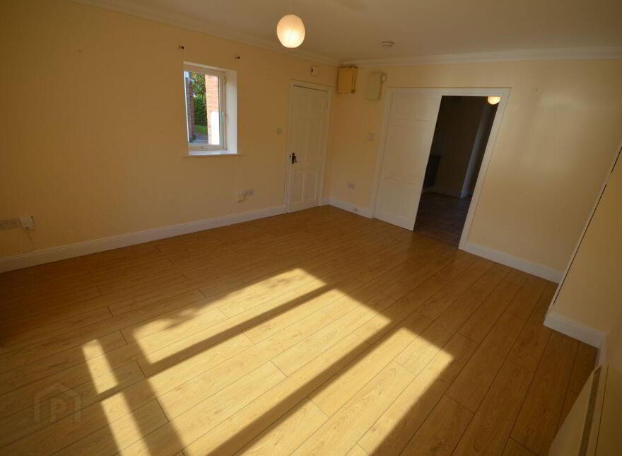 37 Rochford Park, Kill, W91C2F1