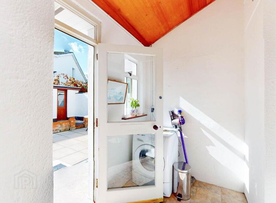 16 Lakelands, Naas, W91KA0X