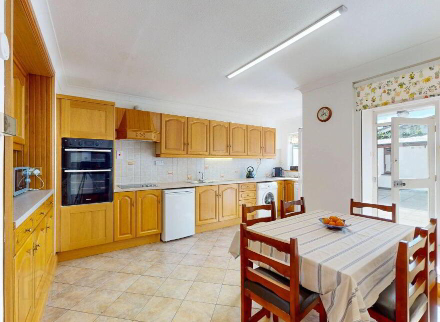 16 Lakelands, Naas, W91KA0X