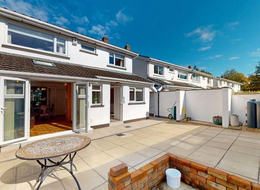 16 Lakelands, Naas, W91KA0X