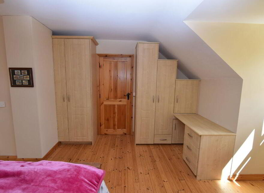 Gortlurkaun, Crusheen, V95N599