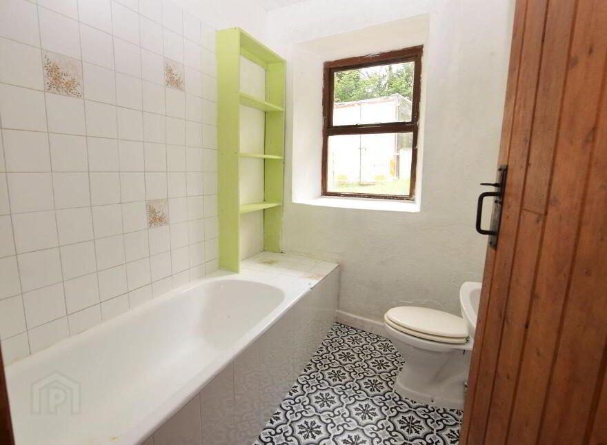 Rose Thatch Cottage, Roveagh, Kilcolgan, H91WEP9