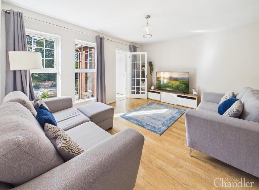 87 Ballylenaghan Park, Belfast, BT8 6WR