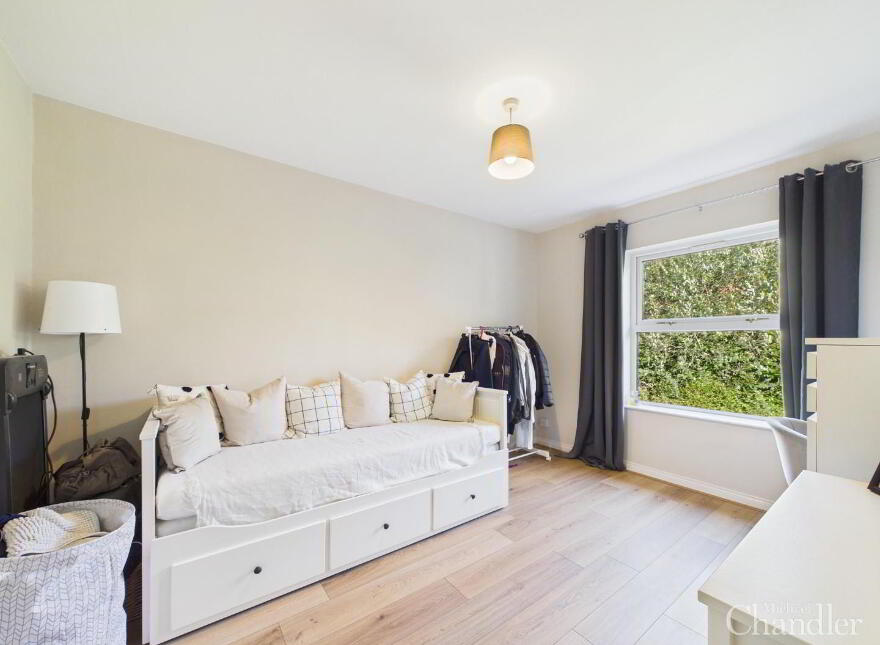 87 Ballylenaghan Park, Belfast, BT8 6WR