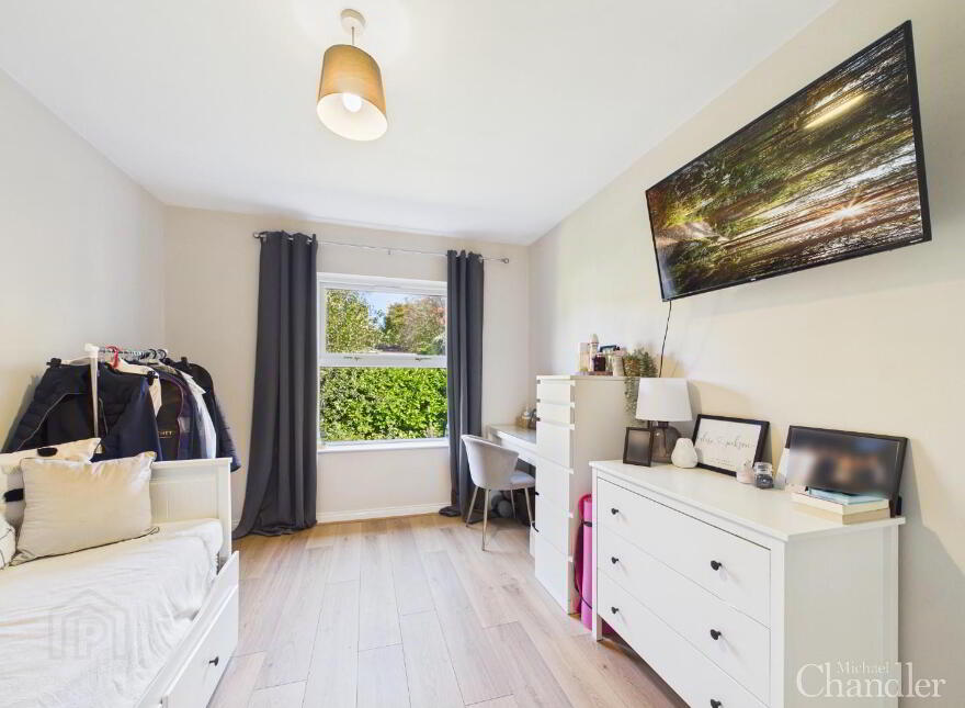 87 Ballylenaghan Park, Belfast, BT8 6WR