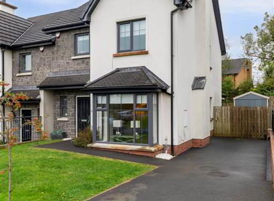 17 Bracken Hill Square, Belfast, BT8 6ZW