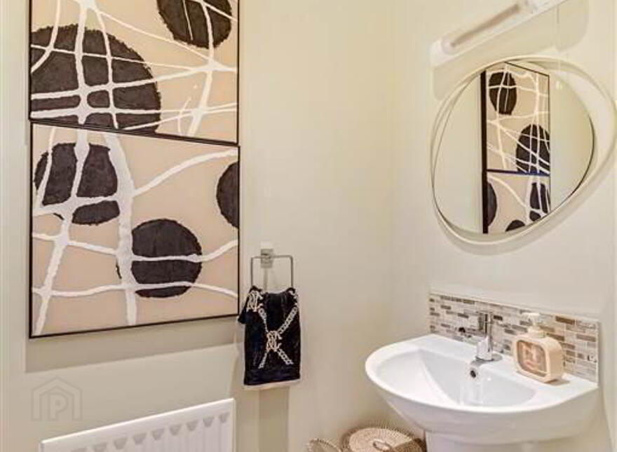 17 Bracken Hill Square, Belfast, BT8 6ZW
