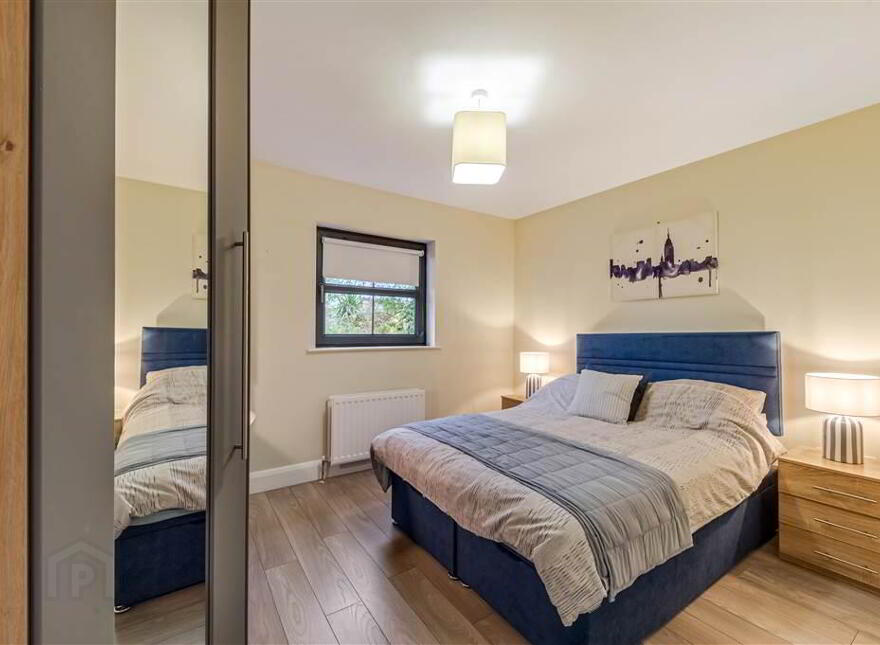17 Bracken Hill Square, Belfast, BT8 6ZW