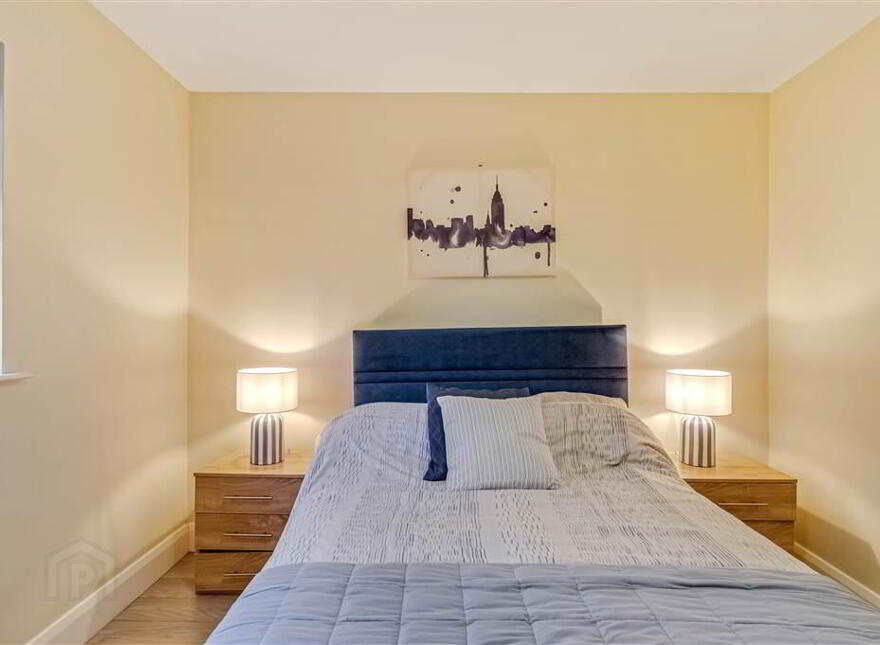 17 Bracken Hill Square, Belfast, BT8 6ZW