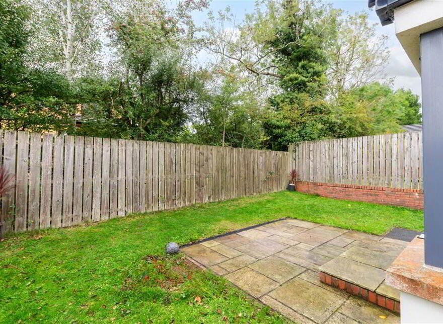 17 Bracken Hill Square, Belfast, BT8 6ZW