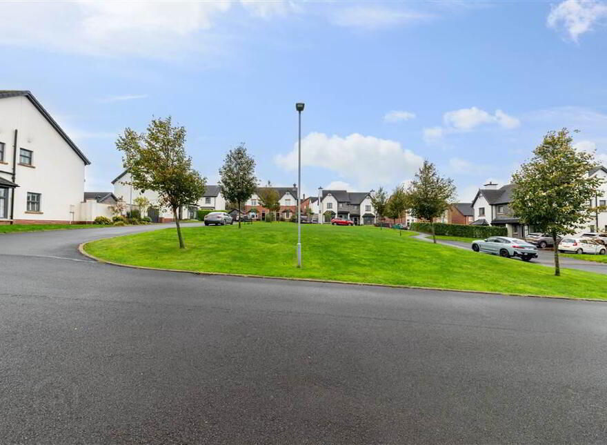 17 Bracken Hill Square, Belfast, BT8 6ZW