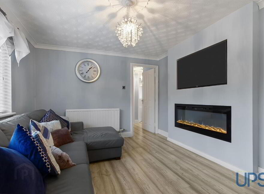 50 Chestnut Park, Dunmurry, Belfast, BT17 0JX