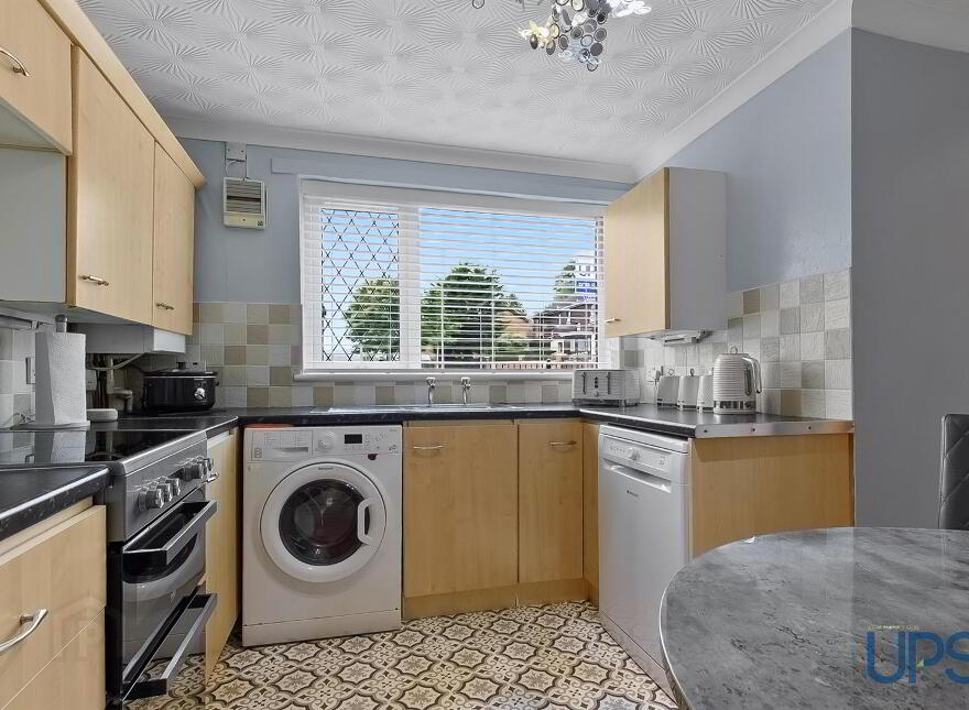 50 Chestnut Park, Dunmurry, Belfast, BT17 0JX