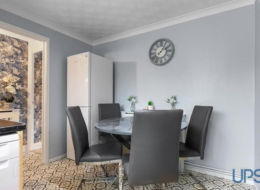 50 Chestnut Park, Dunmurry, Belfast, BT17 0JX