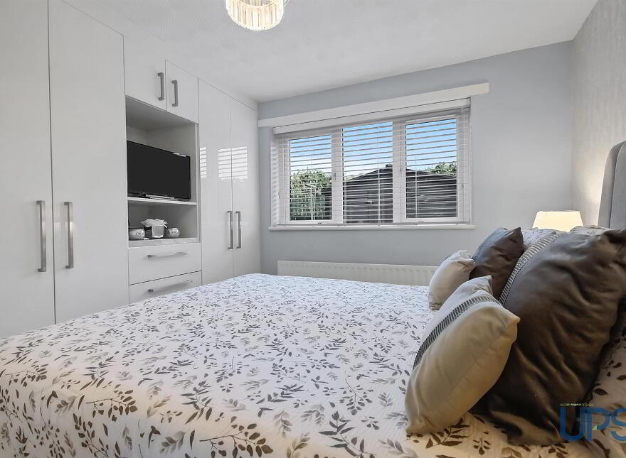 50 Chestnut Park, Dunmurry, Belfast, BT17 0JX