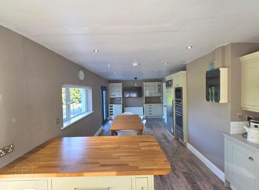 Killine, Newbridge, H53FV30