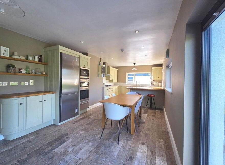 Killine, Newbridge, H53FV30