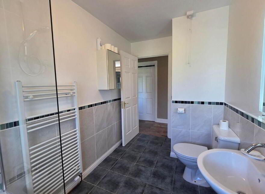 Killine, Newbridge, H53FV30