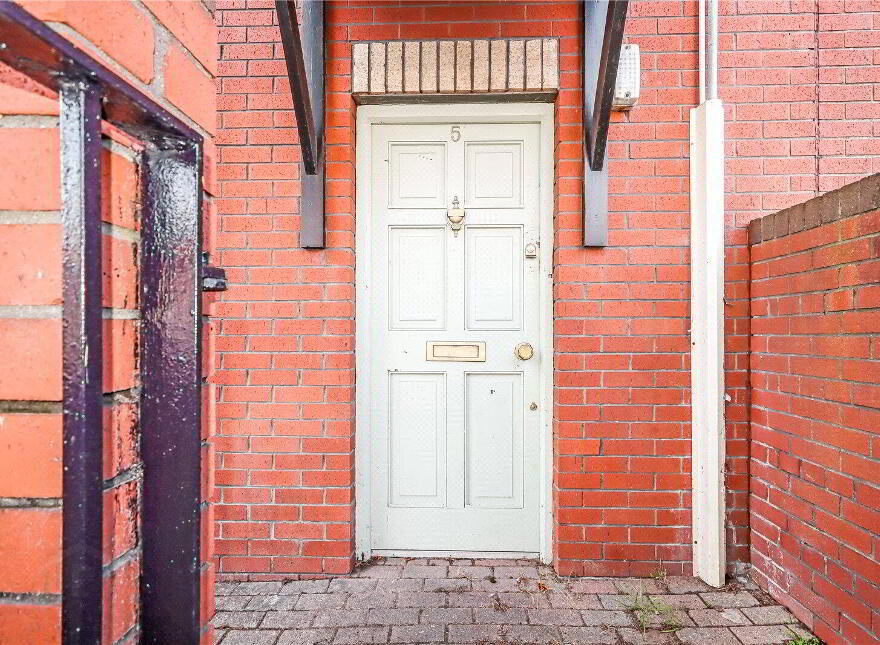 5 Lisfaddan Place, Belfast, BT12 4SJ