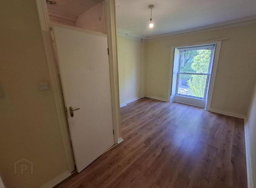 Oakville, Blackrock Road, Ballintemple, T12R8NW