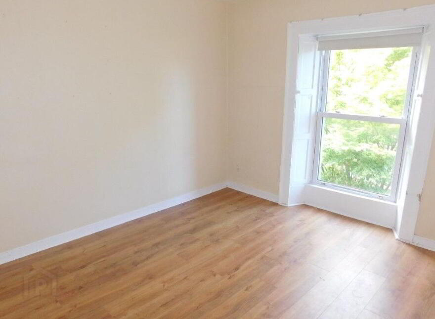 Oakville, Blackrock Road, Ballintemple, T12R8NW