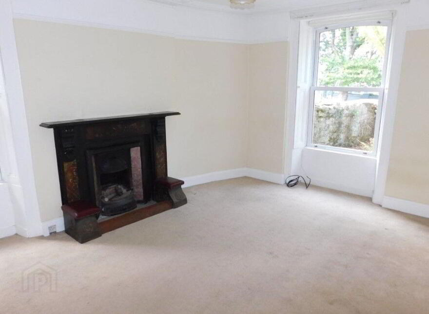 Oakville, Blackrock Road, Ballintemple, T12R8NW