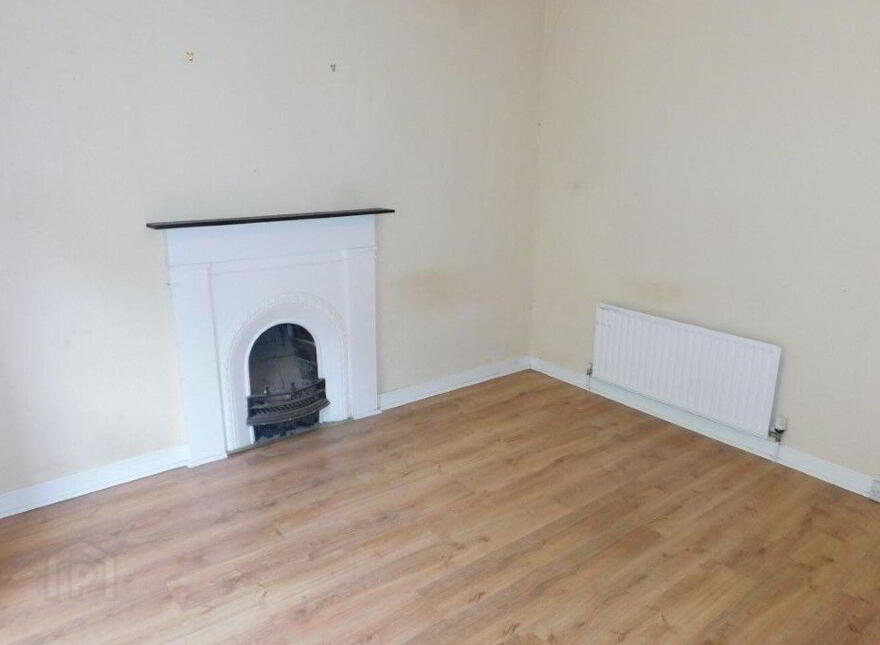 Oakville, Blackrock Road, Ballintemple, T12R8NW