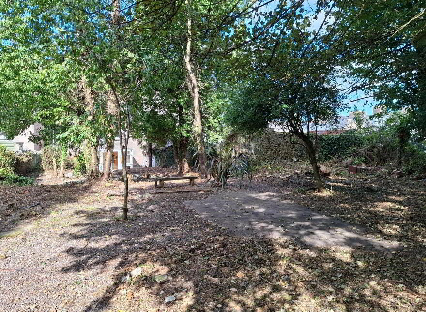 Oakville, Blackrock Road, Ballintemple, T12R8NW